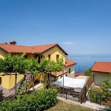 Ema-1 By Interhome *