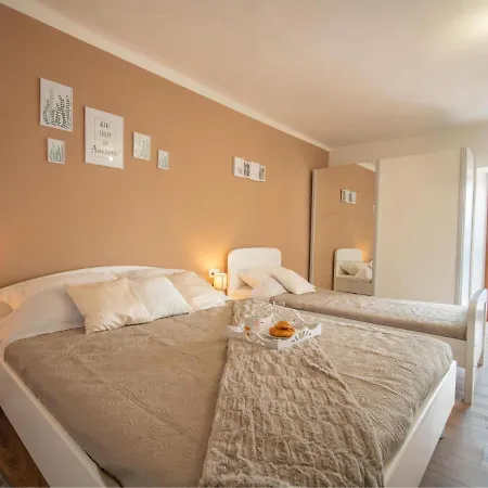 Appartamento Ema By Interhome
